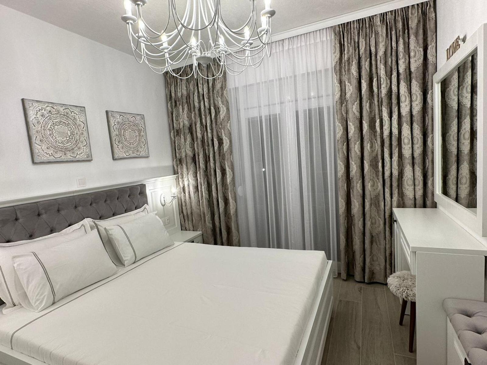 Royal Apartments - Nikiti ภายนอก รูปภาพ